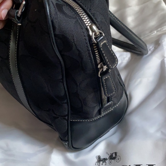 Coach all Black In Signature Canvas leather double handle silver detail - Picture 10 of 11